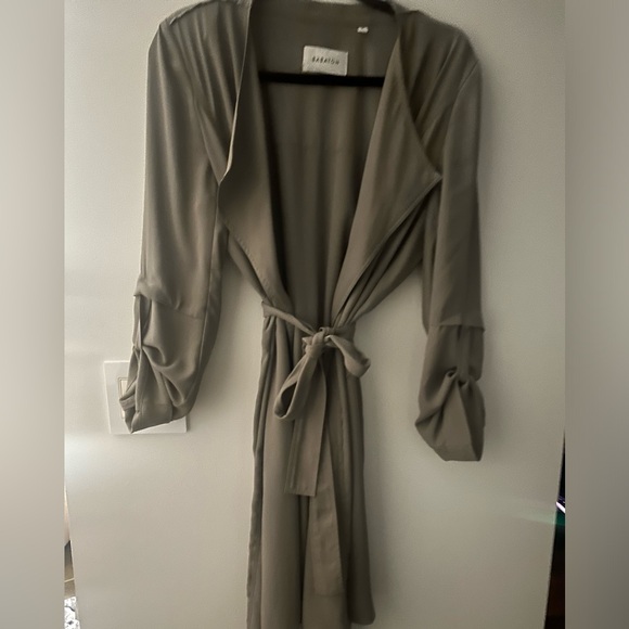 Aritzia Babaton Taupe Quincy Jacket/Trench - Picture 2 of 3